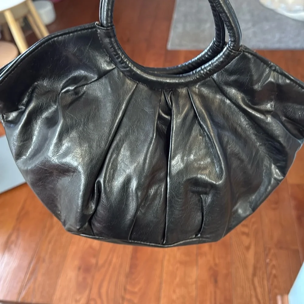 Purse - Picture 1 of 2